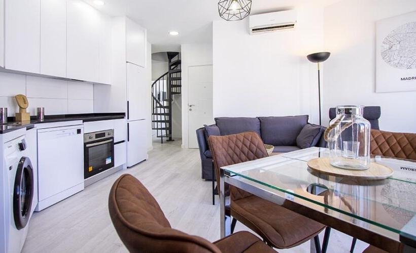 apartamentos de day apartment para alquiler para empresas en Madrid Cuatro Caminos
