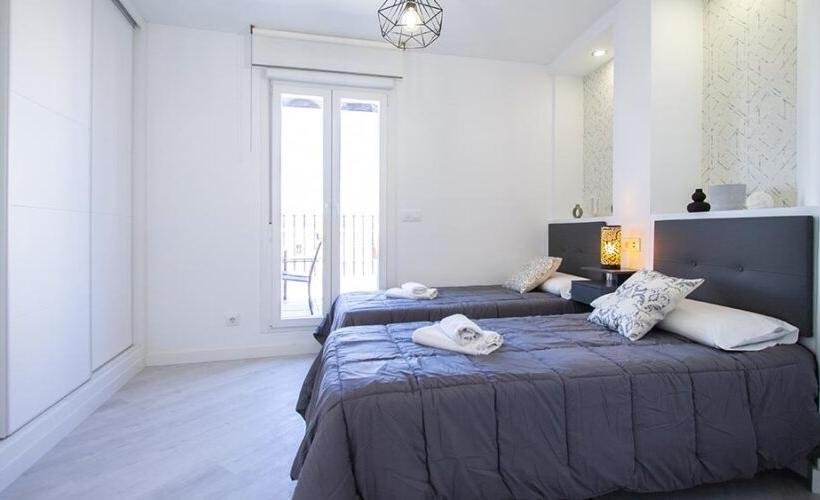 apartamentos de day apartment para alquiler para empresas en Madrid Cuatro Caminos