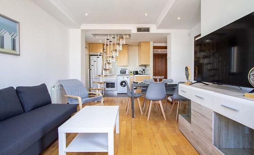 apartamentos de day apartment para alquiler para empresas en Madrid Pacífico
