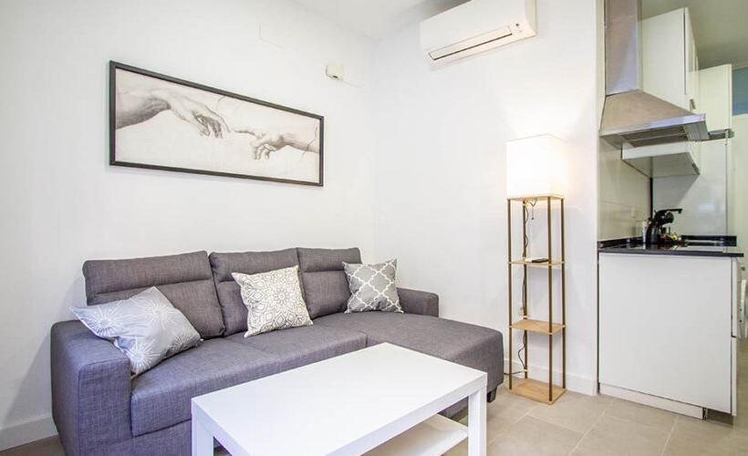 apartamentos de day apartment para alquiler para empresas en Madrid Cuatro Caminos
