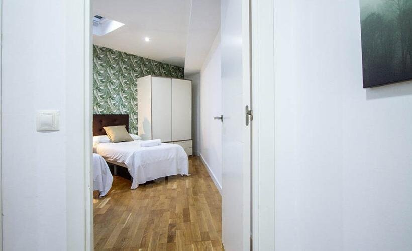 apartamentos de day apartment para alquiler para empresas en Madrid Cuatro Caminos