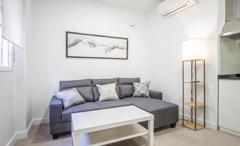 apartamentos de day apartment para alquiler para empresas en Madrid Cuatro Caminos