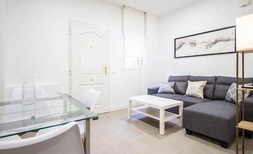apartamentos de day apartment para alquiler para empresas en Madrid Cuatro Caminos