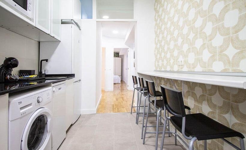 apartamentos de day apartment para alquiler para empresas en Madrid Cuatro Caminos