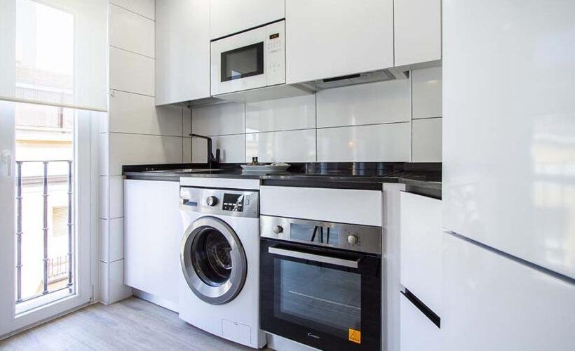 apartamentos de day apartment para alquiler para empresas en Madrid Cuatro Caminos
