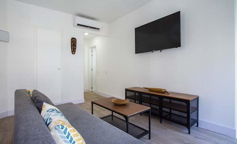 apartamentos de day apartment para alquiler para empresas en Madrid Cuatro Caminos