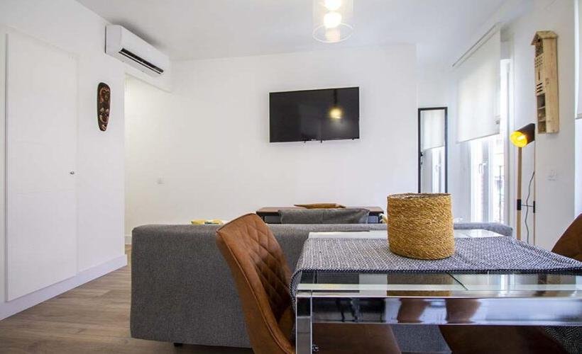 apartamentos de day apartment para alquiler para empresas en Madrid Cuatro Caminos