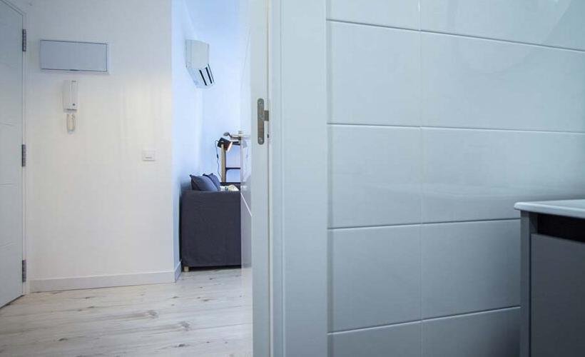 apartamentos de day apartment para alquiler para empresas en Madrid Cuatro Caminos