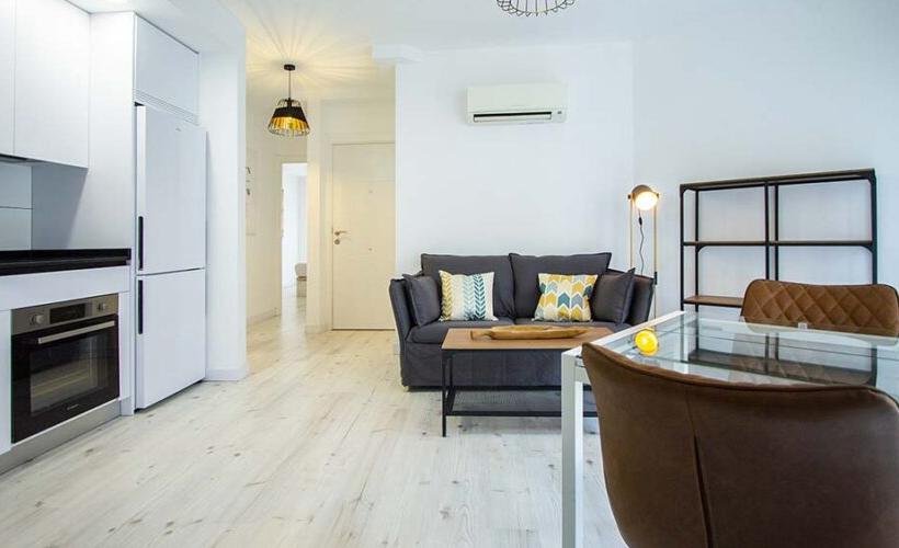 apartamentos de day apartment para alquiler para empresas en Madrid Cuatro Caminos