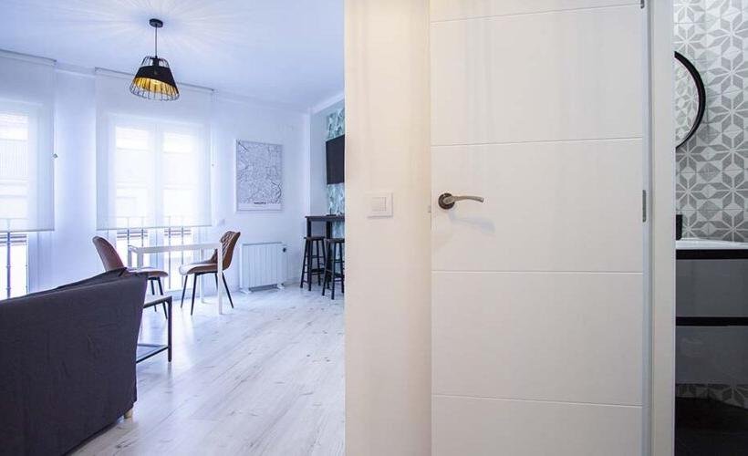 apartamentos de day apartment para alquiler para empresas en Madrid Cuatro Caminos