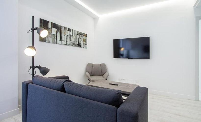 apartamentos de day apartment para alquiler para empresas en Madrid Malasaña