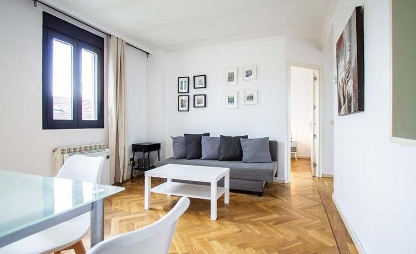 apartamentos de day apartment para alquiler para empresas en Madrid Vista Alegre