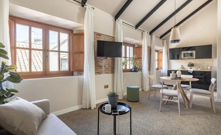 apartamentos de day apartment para alquiler para empresas en Málaga Centro 