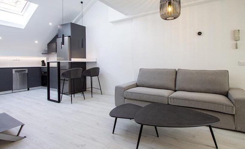 apartamentos de day apartment para alquiler para empresas en Madrid Malasaña