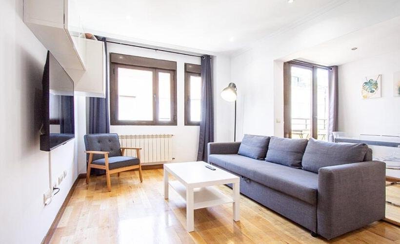 apartamentos de day apartment para alquiler para empresas en Madrid Pacífico
